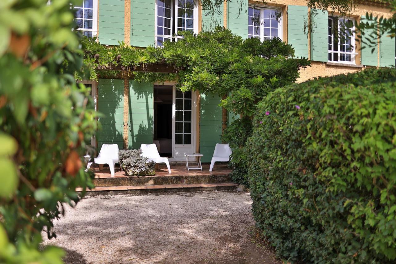 Logis Hôtel Castel Mouisson Barbentane Buitenkant foto